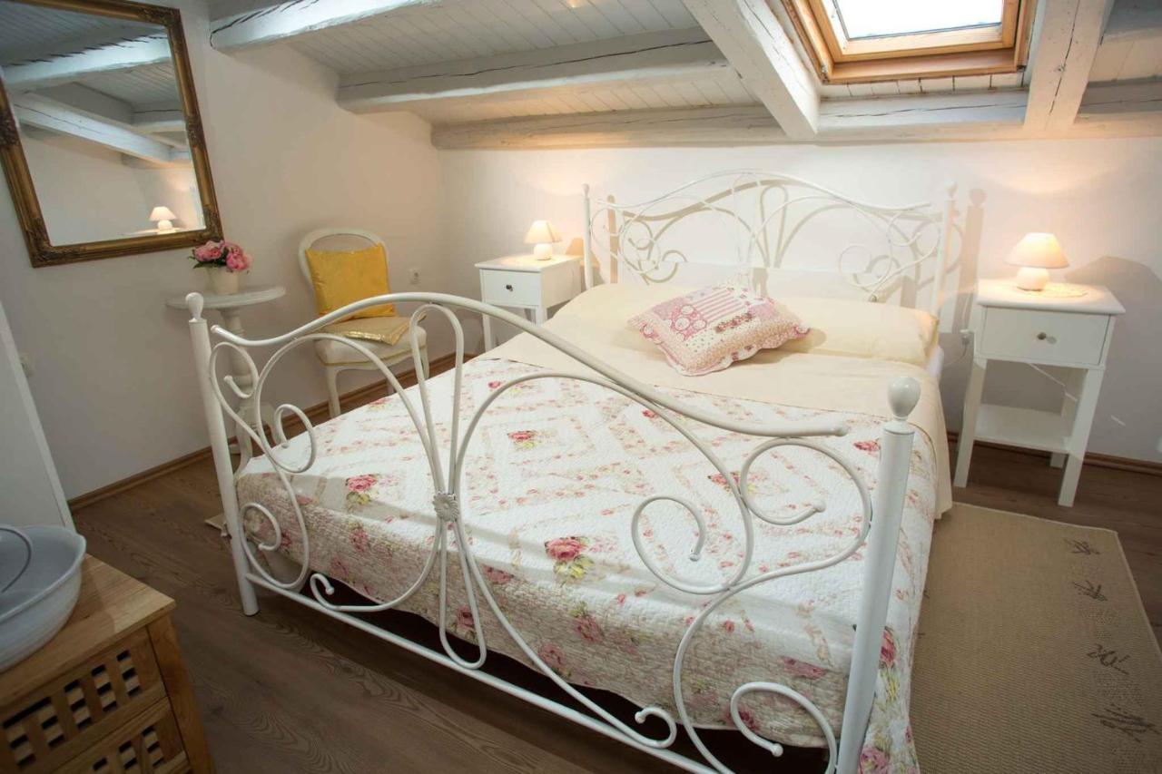 Apartment in Rovinj/Istrien 11735 Buitenkant foto